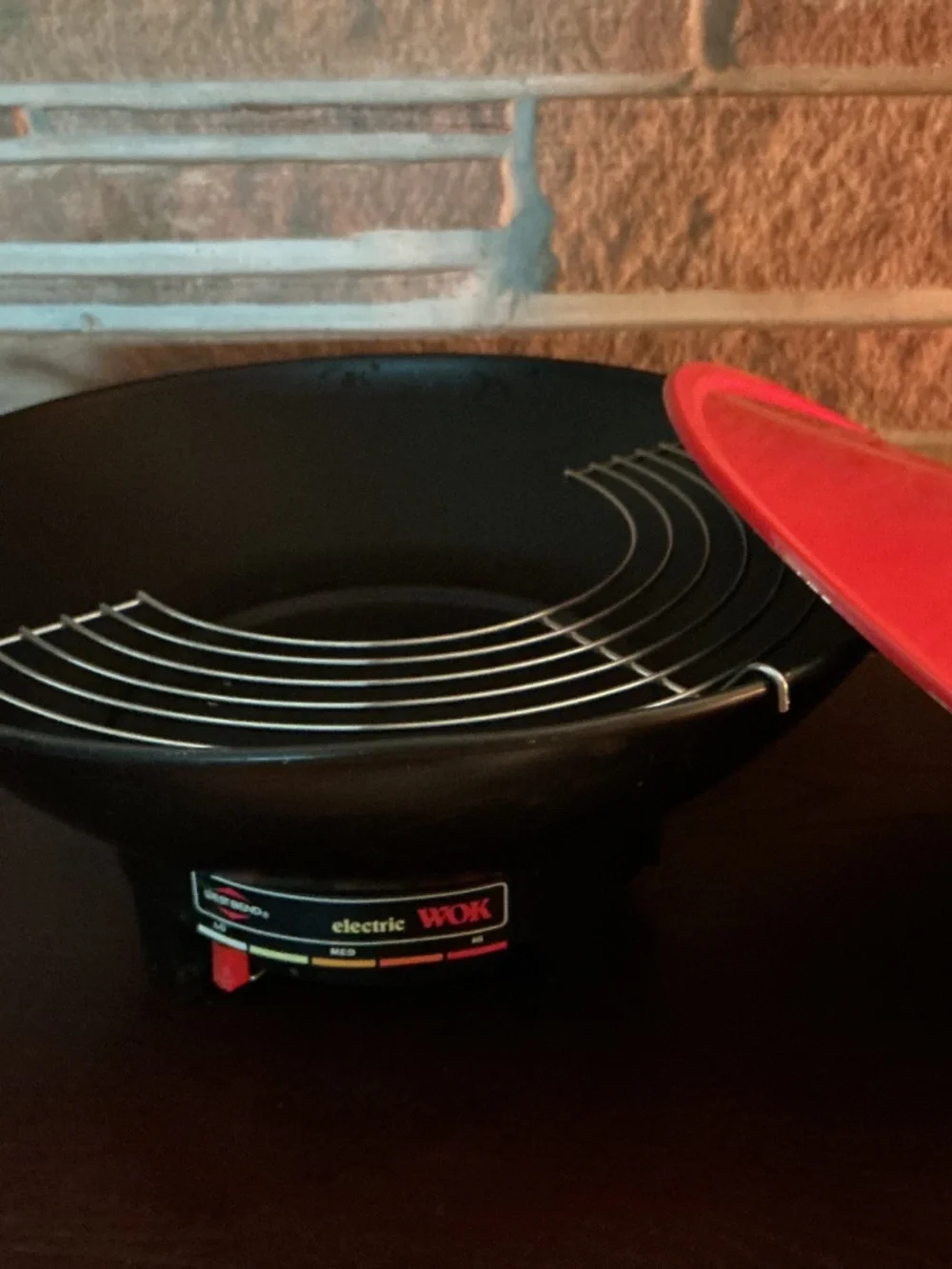 Vintage West Bend 6 qt Electric Wok